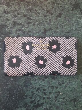 Kate Spade Black and Pink Floral Zip Wallet